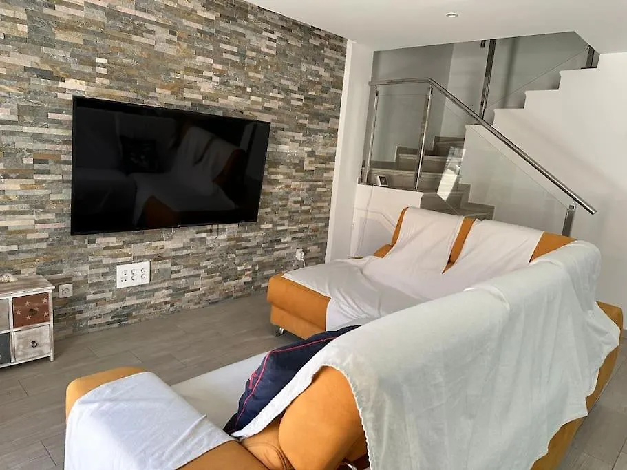 A Un Paso De La Playa Apartment Candelaria 0*,